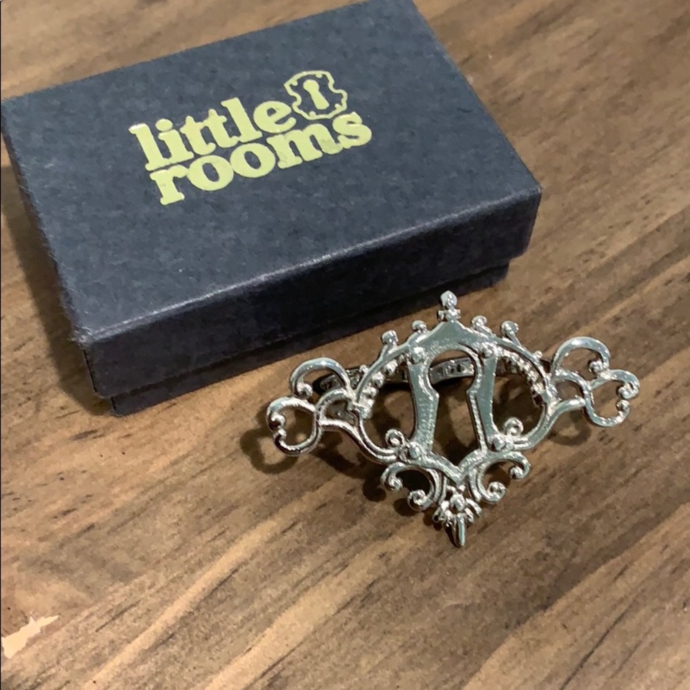 Little Rooms Double hole ring